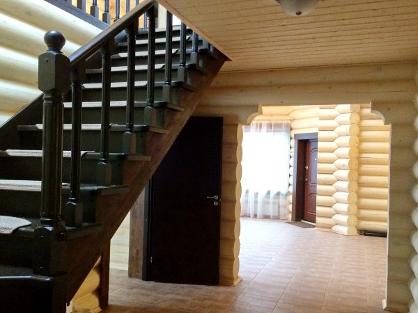 Д-06 проект Синдика. лестница в интерьере