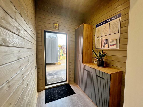 Тамбур 3,8 м2 в каркасом доме
