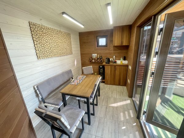 Комната отдыха в бане 747